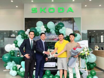 giao xe skoda (1)