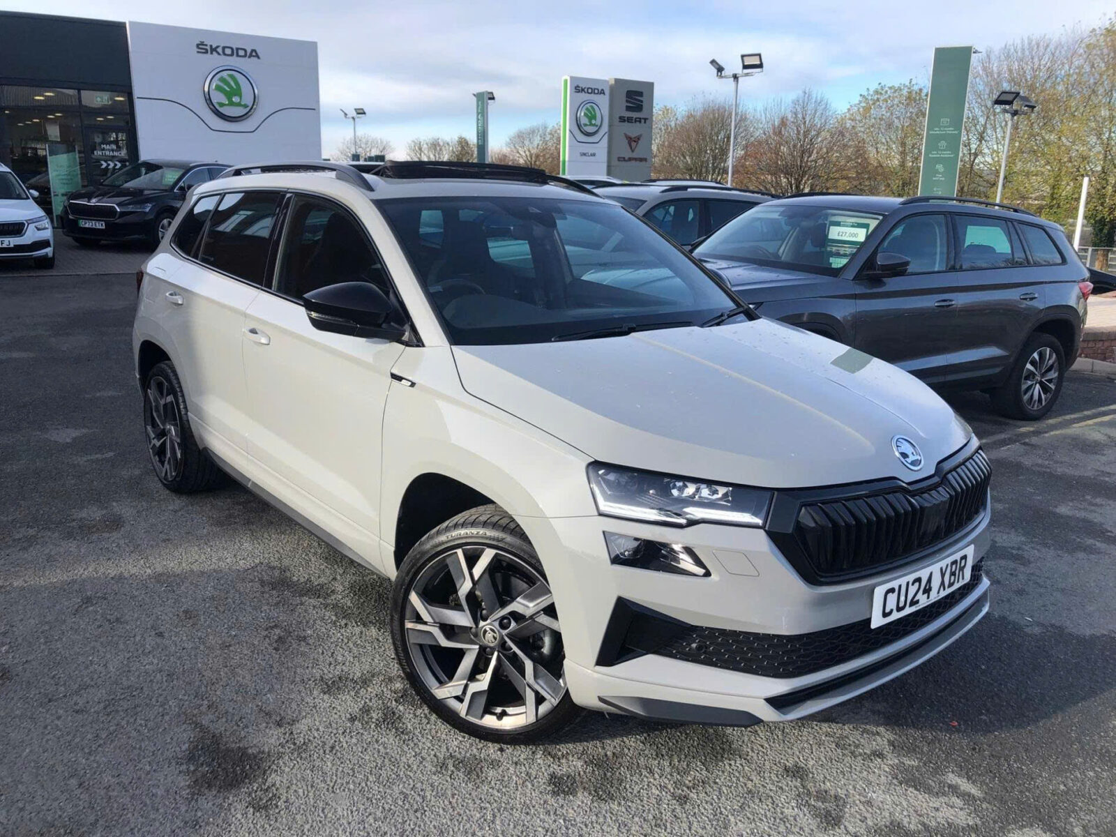 z6667380490393 29a0e31c23a14963e6bb645ed7a95ccb Skoda Karoq 2025 New