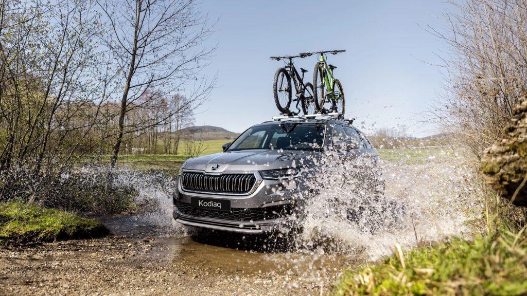 Kodiaq cong xe dap loi nuoc che bien 1024x576 1 Xe
